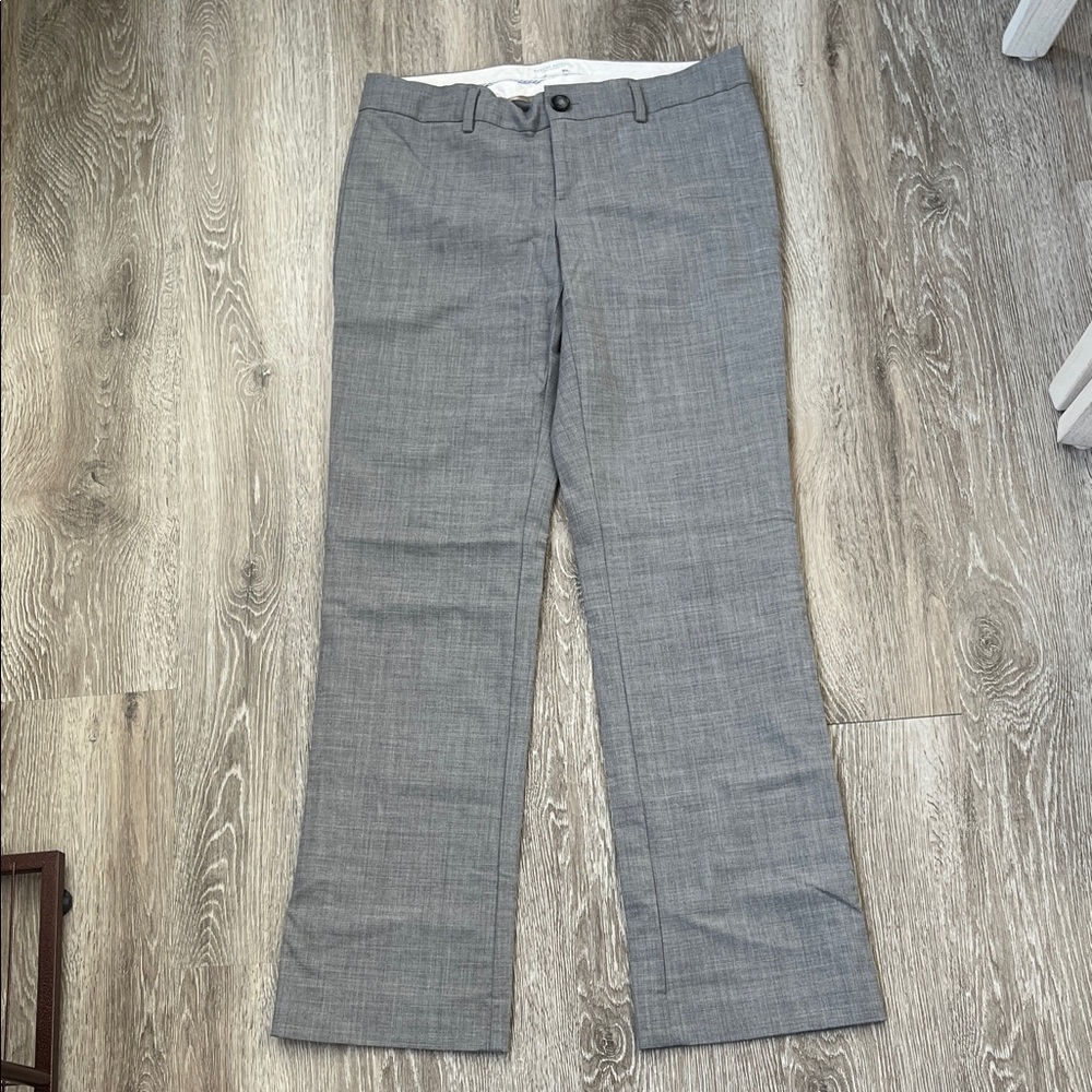 Banana Republic Logan Fit Pants Size 8